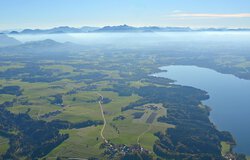 Simssee Luftaufnahme Nebelschwaden | © Tourist Info Bad Endorf